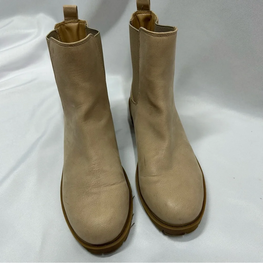 Loft | Chelsea Boots Fall Winter Beige Tan Women's Size 7.5